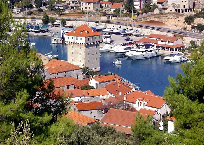 2791a * Marina